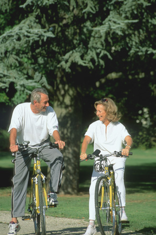 Parking de camping-car proche d'une piste cyclabe